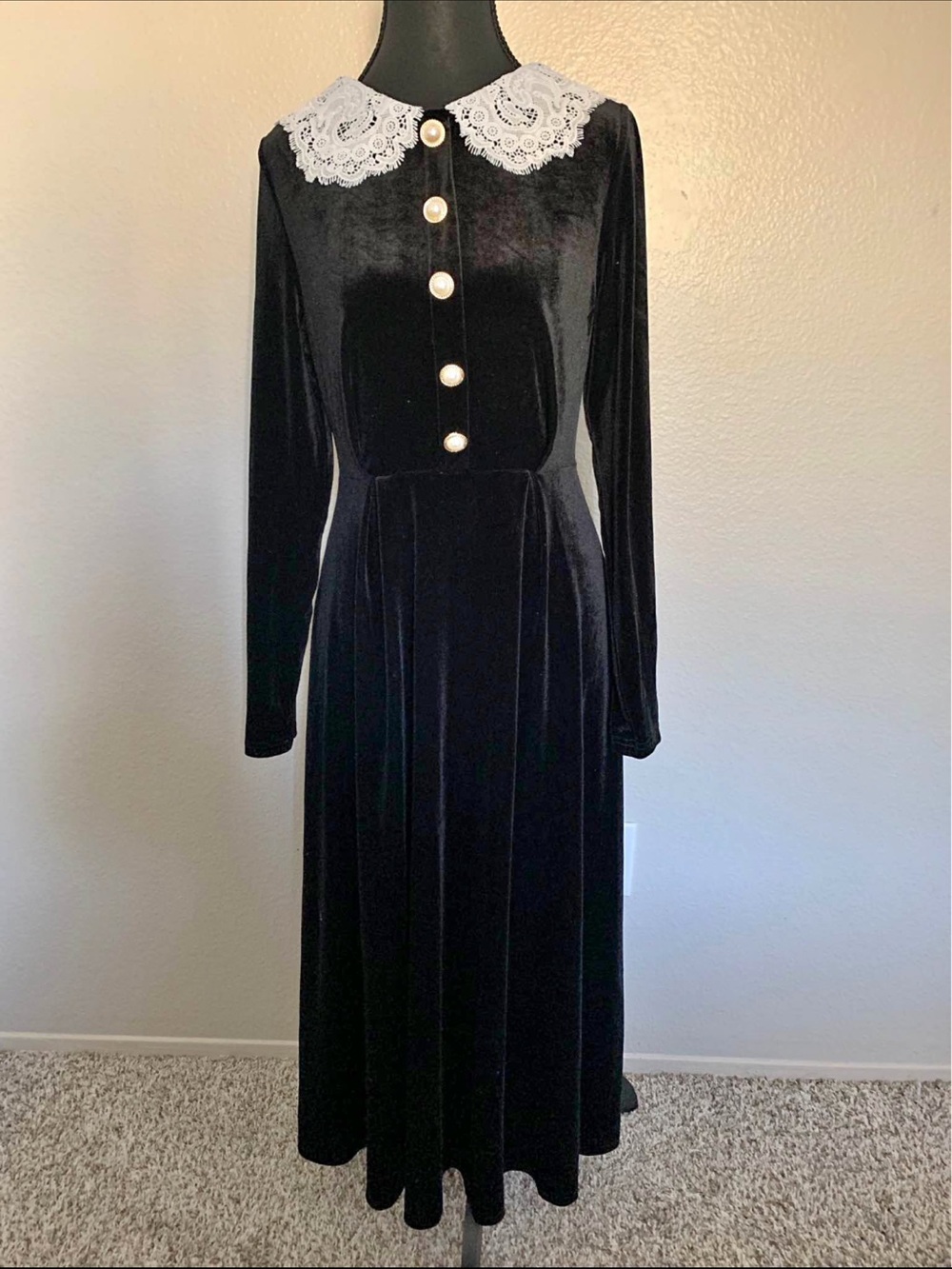 Black Velvet Dress with White Lace Collar - Picture 3 of 6